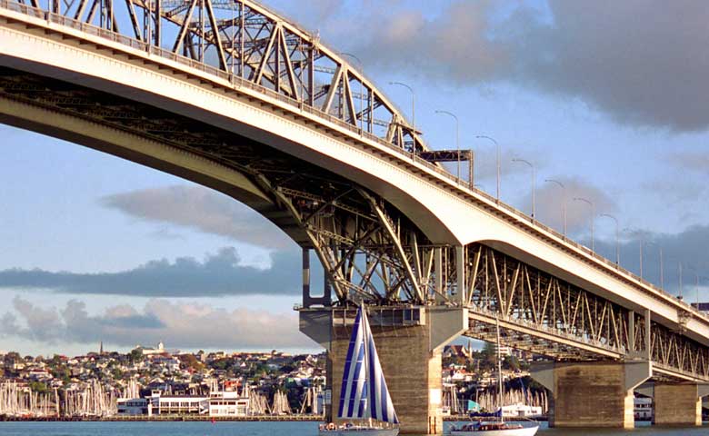 Harbour_Bridge_New_Auckland