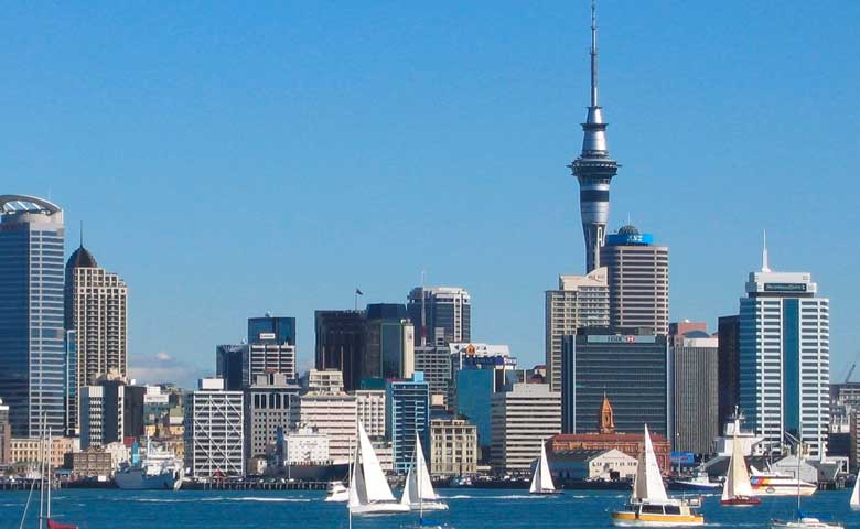 auckland airport rental cars